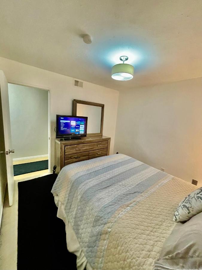 Urban Las Vegas Colonial In The Heart Of Vegas 빌라 외부 사진